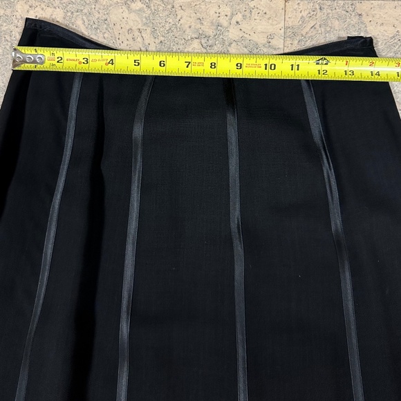 Vintage Ralph Ralph Lauren Long Black Wool Skirt with Silk Piping Size 4 - Picture 7 of 12